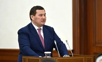 Токаев похвалил акима Кызылординской области