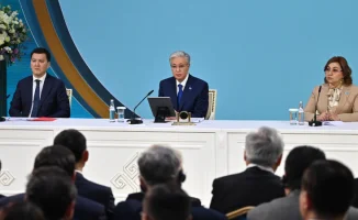 Токаев критикует правительство и 'Самрук-Казына': возможные изменения в экономической политике Казахстана