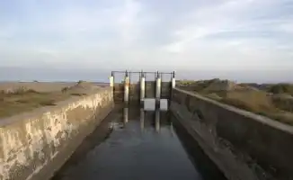 В правительстве Казахстана обсуждают пессимистичный сценарий водообеспечения на заседании, где министр водных ресурсов и ирригации Нуржан Нуржигитов представил тревожные прогнозы.