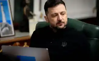 Президент Украины Владимир Зеленский призвал США использовать опыт операции с венесуэльским лидером Николасом Мадуро для оказания давления на чеченского лидера Рамзана Кадырова.