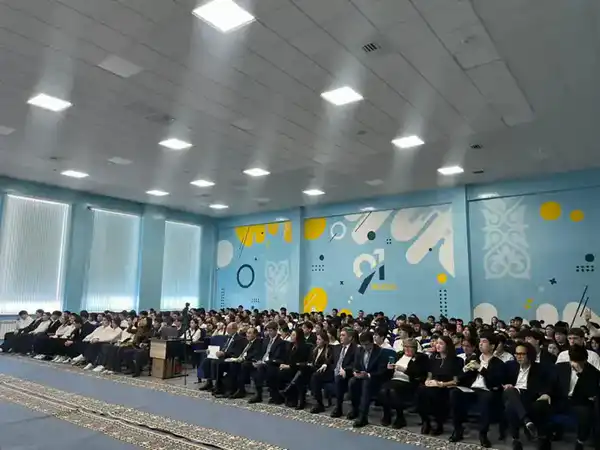 «Экономь воду — сохраняй будущее»: в столице прошел единый эко-час (3)