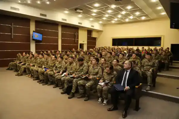 В МЧС проведено разъяснение проекта новой Конституции (2)