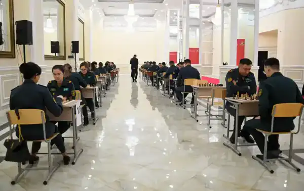 В Министерстве обороны определили сильнейших шахматистов и мастеров игры в тоғызқұмалақ (2)