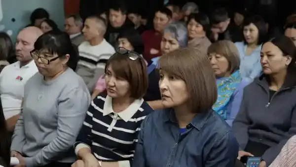 В СЕМЕЕ СОСТОЯЛАСЬ ВСТРЕЧА С КОЛЛЕКТИВОМ ДВОРЦА ТВОРЧЕСТВА ПО ПРОЕКТУ КОНСТИТУЦИИ (3)