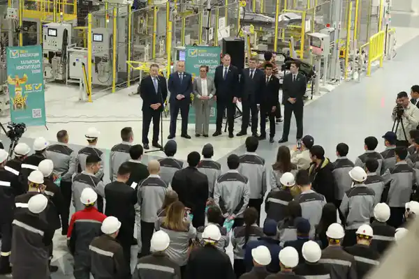 Коллектив завода Kia Qazaqstan поддерживают проект Новой Конституции (4)