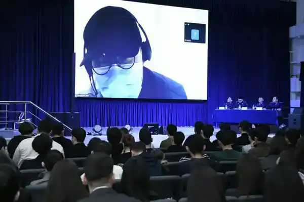 «Закон и порядок»: в Астане прошел телемост среди студентов с осужденными (5)