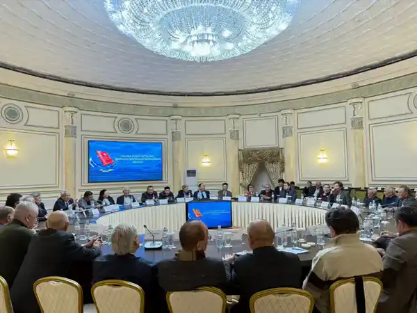 Союз писателей Казахстана поддержал проект новой Конституции (5)