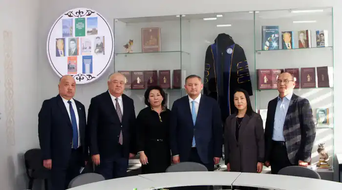 Министр науки и высшего образования ознакомился с научно-образовательным потенциалом Buketov National University (3)