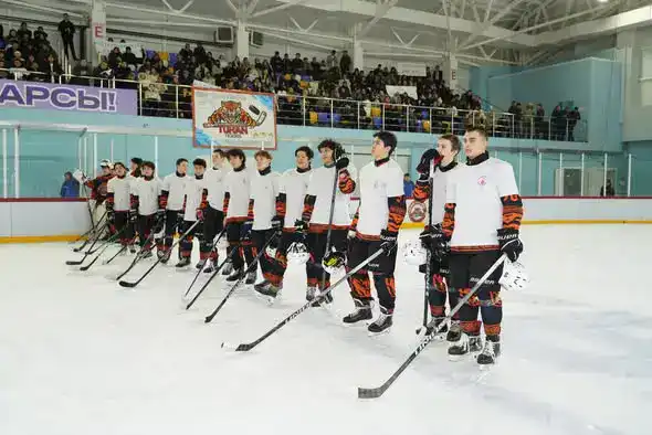 В ТУРКЕСТАНЕ ПРОШЛИ МАТЧИ ХОККЕЙНОЙ «МОЛОДЕЖНОЙ ЛИГИ» (4)