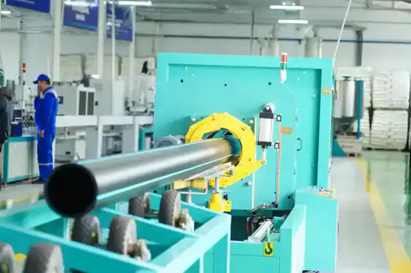 ПРЕЗИДЕНТ ПОЛОЖИТЕЛЬНО ОЦЕНИЛ ОПЫТ ТУРКЕСТАНСКОЙ ОБЛАСТИ ПО ИСПОЛЬЗОВАНИЮ ПОТЕНЦИАЛА СПЕЦИАЛЬНЫХ ЭКОНОМИЧЕСКИХ ЗОН (10)