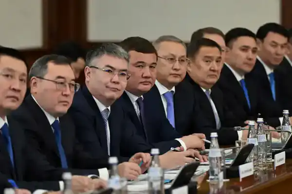 Выступление Главы государства Касым-Жомарта Токаева на расширенном заседании Правительства (10)