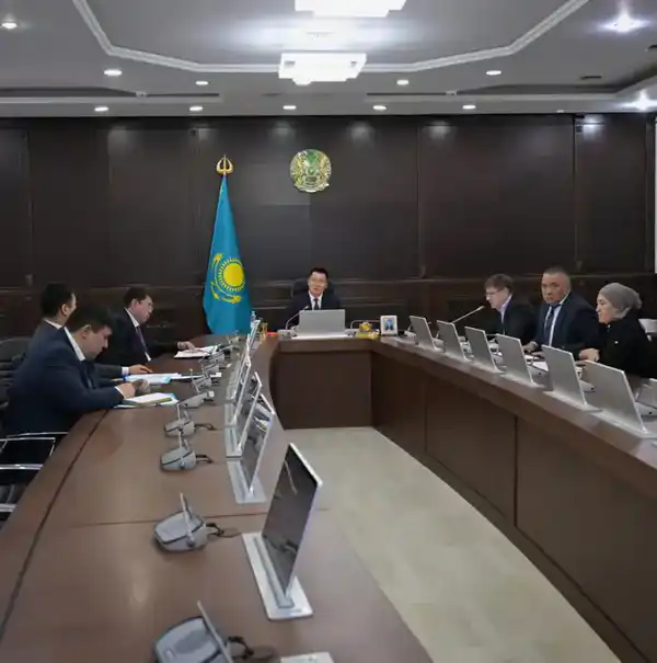 В акимате области подвели промежуточные итоги прохождения отопительного сезона и обсудили подготовку к осенне-зимнему периоду 2026-2027 годов (10)