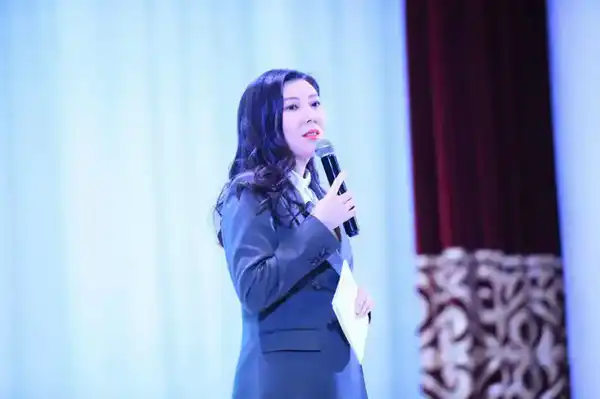 Новая Конституция поддерживает созидательность и инновации (5)