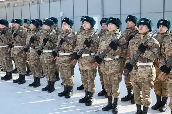 В Астане гвардейцы приняли военную присягу (2)