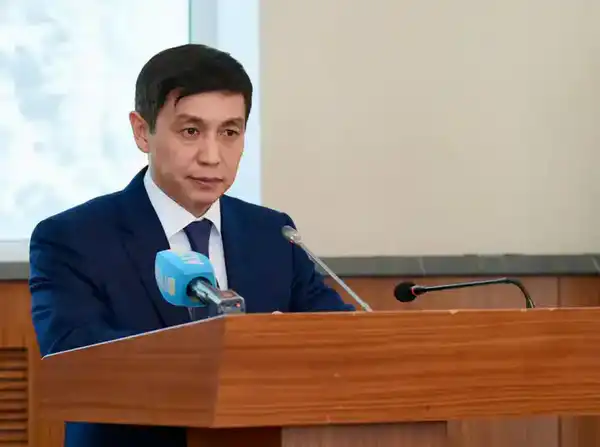 На заседании акимата ВКО рассмотрены актуальные вопросы развития региона (5)