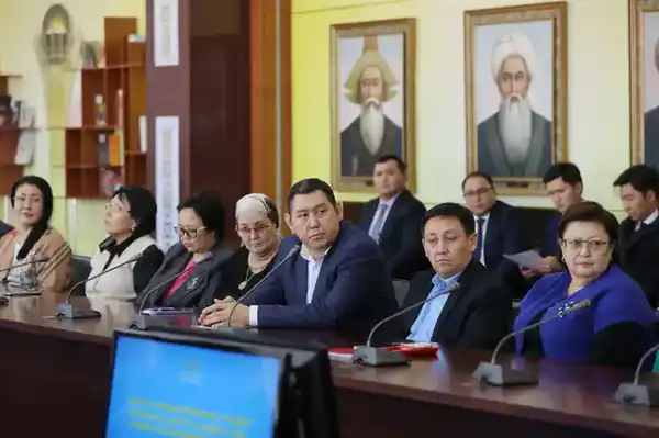 Центральной идеей новой Конституции определены образование и наука, культура и инновации (8)