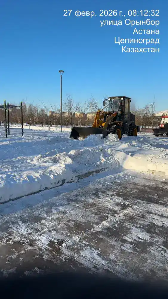 Более 1,5 тысячи единиц техники вывели на снегоуборочные работы в Астане (5)