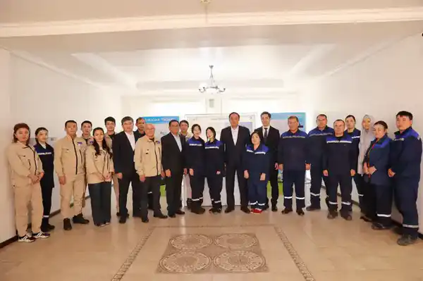 Ербол Карашукеев провел встречи с трудовыми коллективами и спортсменами в Таласском районе (9)