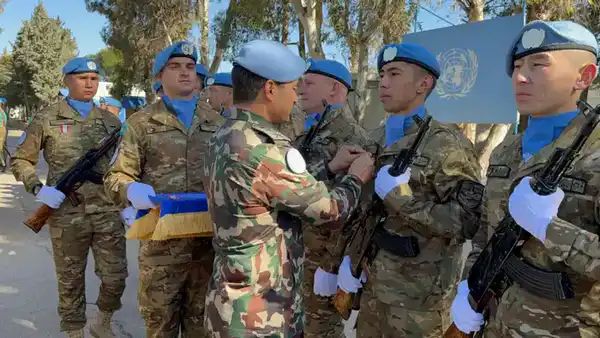 Казахстанские миротворцы на Голанских высотах удостоены медалей ООН за безупречную службу (8)
