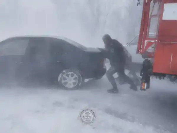 За последние десять дней из снежных заносов спасено и эвакуировано 145 человек (3)