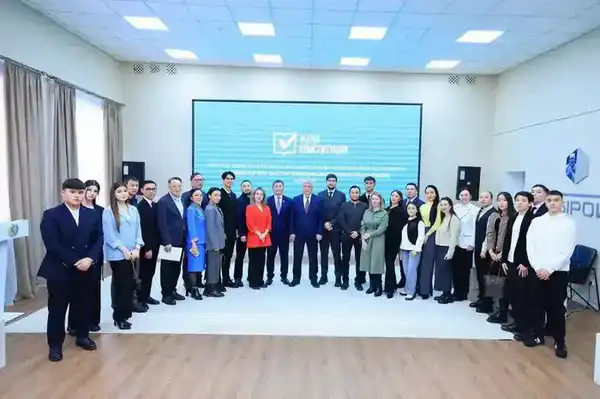 Эксперты и лидеры молодёжи Карагандинской области выразили поддержку принятию новой Конституции (4)