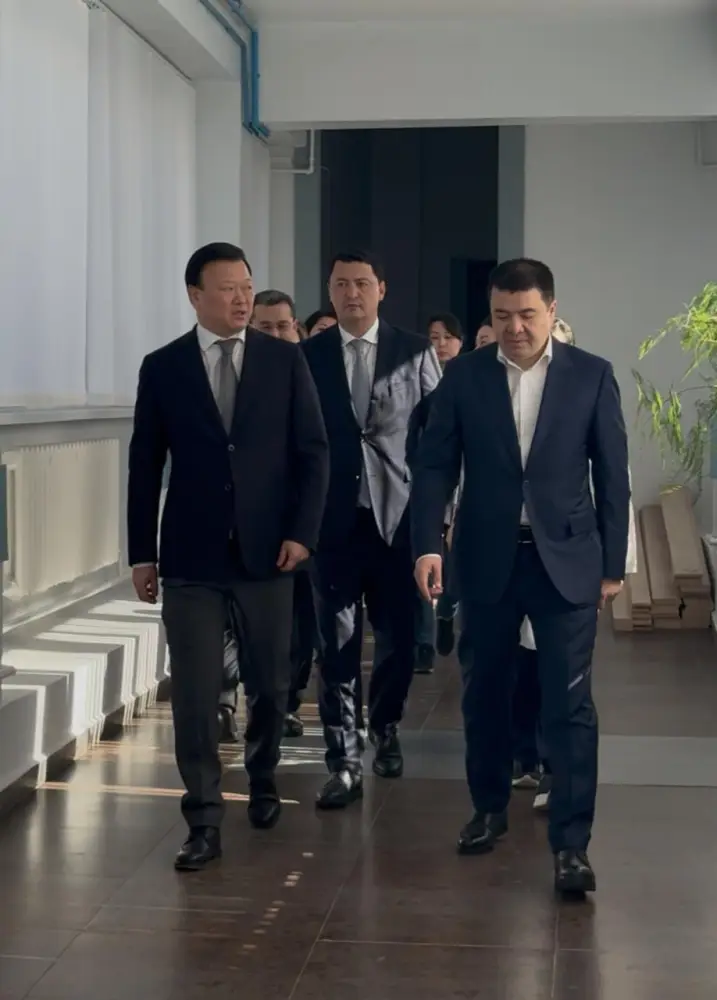 Советник Президента РК Алексей Цой посетил Городской кардиологический центр Алматы (3)