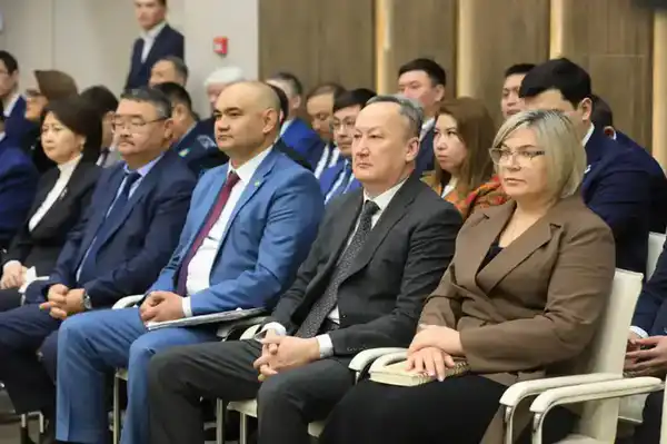 В областном акимате состоялось заседание актива по вопросам конституционной реформы (4)