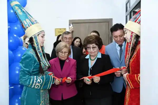 Состоялся международный научный симпозиум, посвященный 110-летию Кайыма Мухамедханова (8)