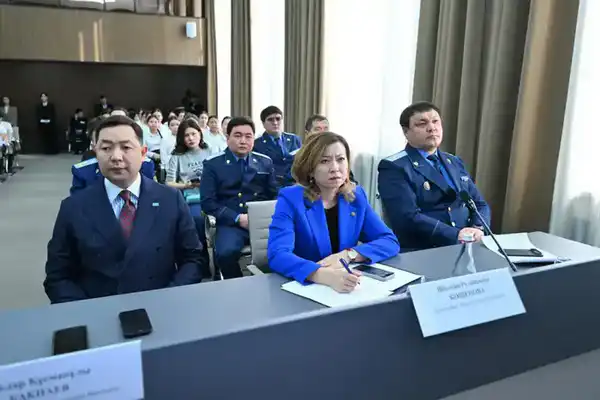 В области Абай прошел форум «Мен және Заң» (7)