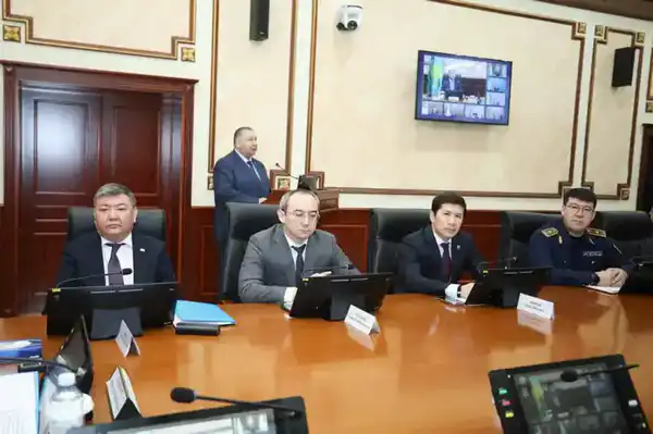 Под председательством акима Мангистауской области состоялась встреча с активом по проекту новой Конституции РК (2)