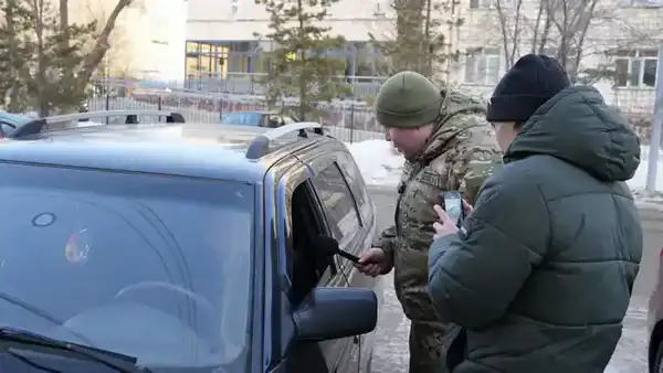 В Кокшетау напомнили водителям: почему важно уступать дорогу спецтранспорту (3)