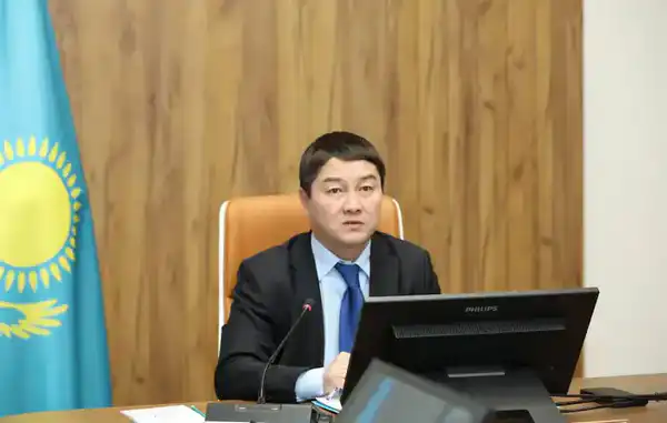 В акимате области рассмотрены вопросы санитарной безопасности, продовольственной стабильности и развития спортивной инфраструктуры (6)