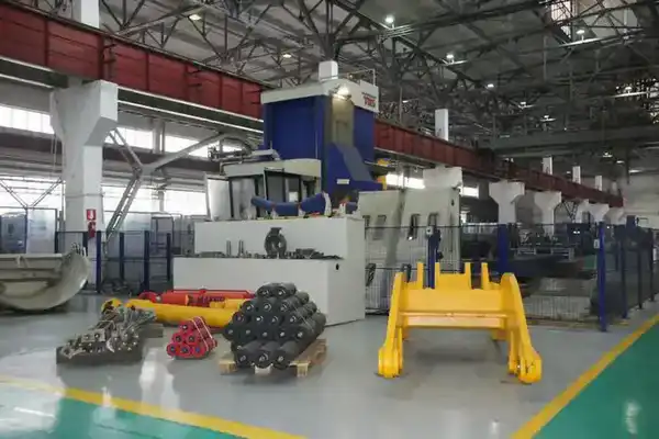 Трудовые коллективы промышленных предприятий Карагандинской области поддержали проект новой Конституции (4)