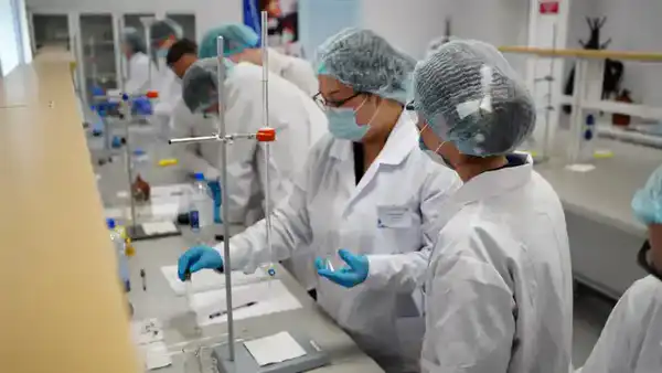 Ученые Utebayev University открыли новую международную лабораторию (4)