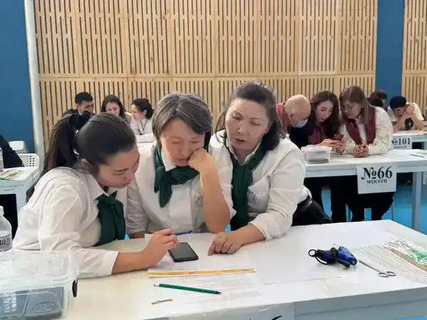 Второй этап городской STEM-олимпиады для учителей провели в Астане (2)