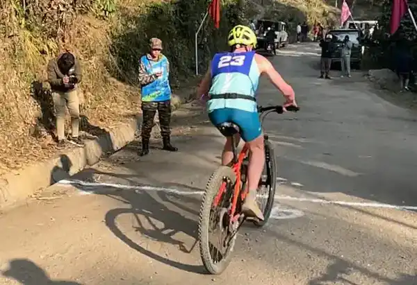 Армейские спортсмены завоевали бронзу в международном состязании по дуатлону в Индии (3)