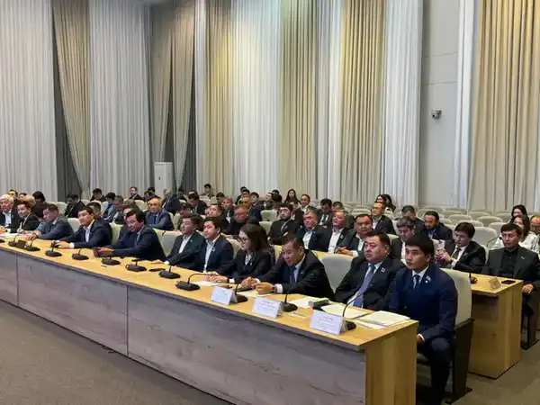 НА ОЧЕРЕДНОЙ ДВАДЦАТЬ ПЕРВОЙ СЕССИИ ТУРКЕСТАНСКОГО ОБЛАСТНОГО МАСЛИХАТА РАССМОТРЕНЫ ВАЖНЫЕ ВОПРОСЫ (2)