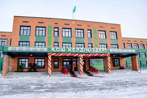 В Рудном открылась школа на 900 мест с государственным языком обучения (9)