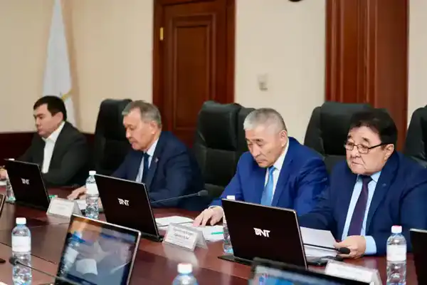 В Минэнерго состоялось заседание Отраслевой комиссии по социальному партнерству (3)