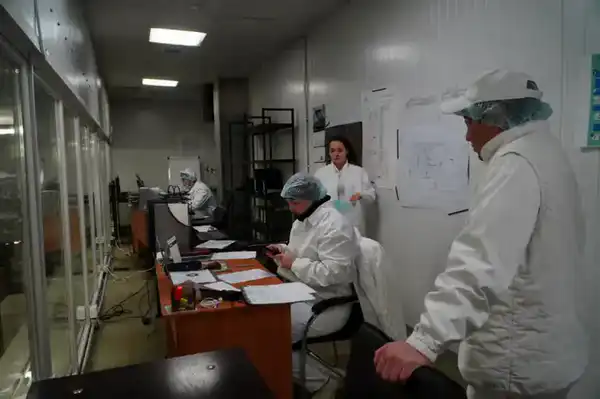 Аким области встретился с коллективом Макинской птицефабрики (2)