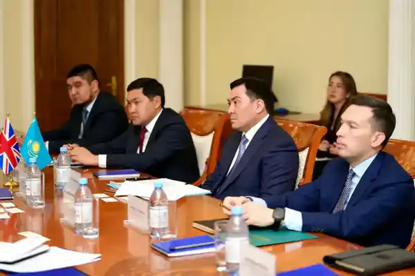 Глава Минэнерго и посол Британии наметили план развития «умных сетей» и водородных проектов (2)