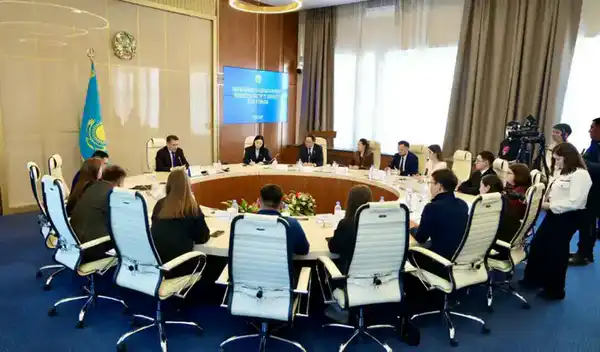 В ВКО в рамках программ «Молодежная практика» и «Жасыл ел» будут трудоустроены 2 тысячи молодых людей (7)