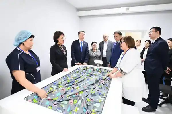 Министр здравоохранения ознакомилась с работой центра раннего вмешательства «Қамқорлық» (5)