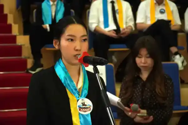 «Закон и порядок»: в Астане прошли дебаты среди школьников (3)