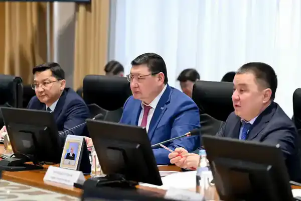 Обсуждены этапы реализации железнодорожного строительства «Аягоз–Бахты» (6)