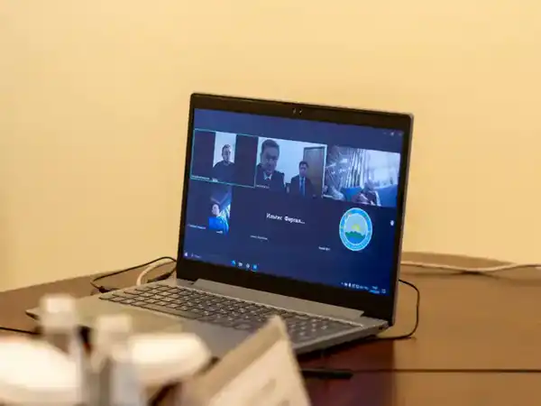 Аким ВКО провёл личный приём граждан (8)