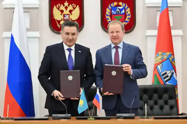 Двустороннее сотрудничество: между ВКО и Алтайским краем подписан протокол договорённостей (6)