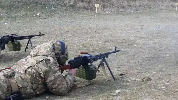 В Гвардейском гарнизоне сержанты изучают современные методы ведения боевых действий (3)