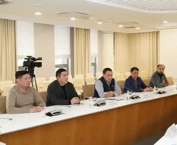 ТУРКЕСТАН: ОБСУЖДЕНЫ ПЛАНЫ И ТЕКУЩИЕ ВОПРОСЫ СТРОИТЕЛЬСТВА ЖЕЛЕЗНОДОРОЖНОЙ ЛИНИИ «ДАРБАЗА - МАКТААРАЛ» (2)