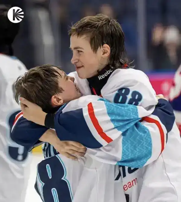 Карагандинские хоккеисты вместе с Astana Team взяли золото на международном турнире в Канаде (3)